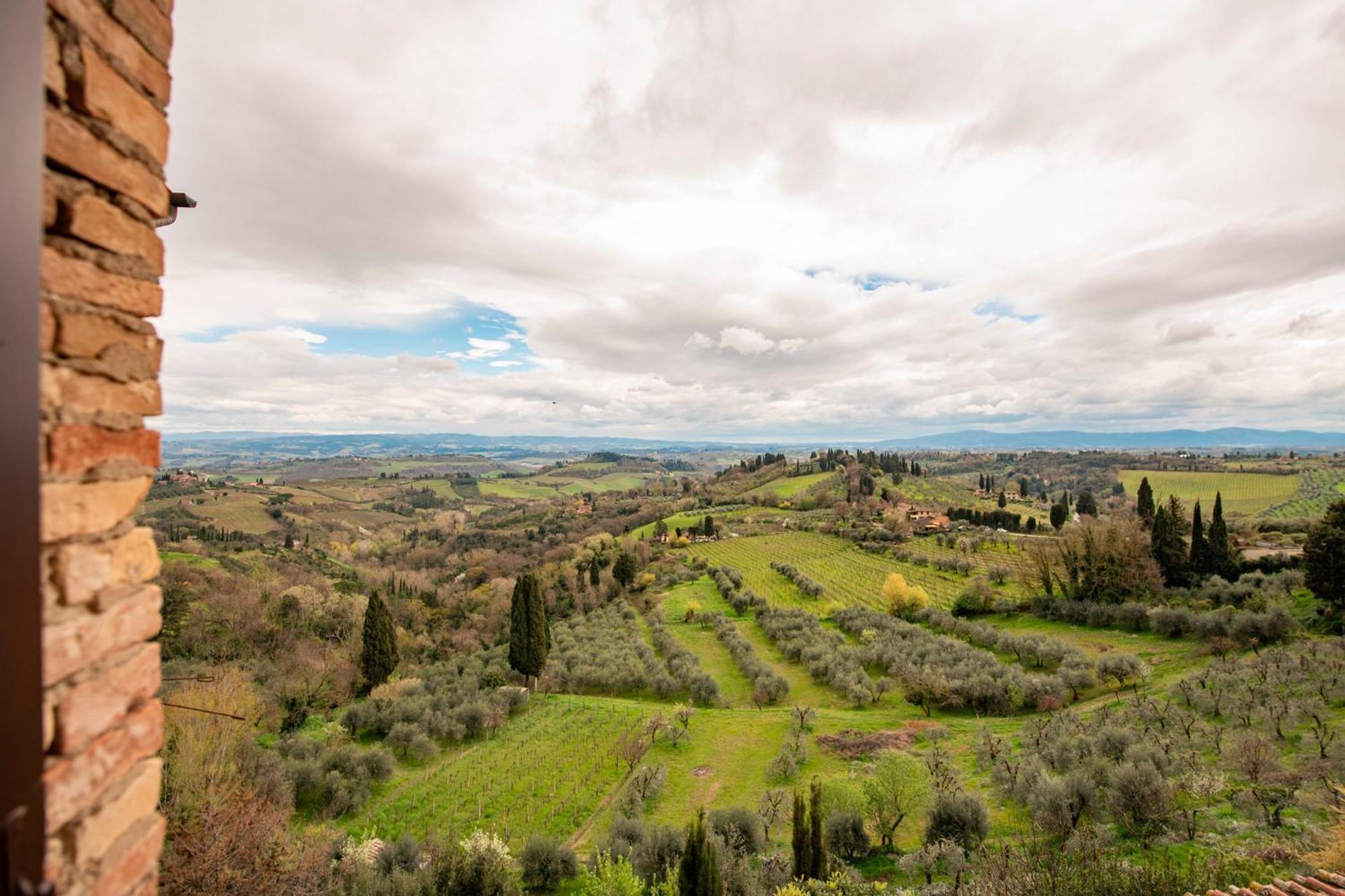 Bellavista Free Parking City Center San Gimignano Exterior photo